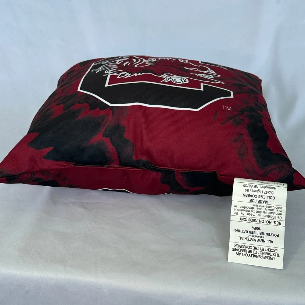 South Carolina Gamecocks College Covers Garnet Black Marbled‎ Throw Pillow NCAA